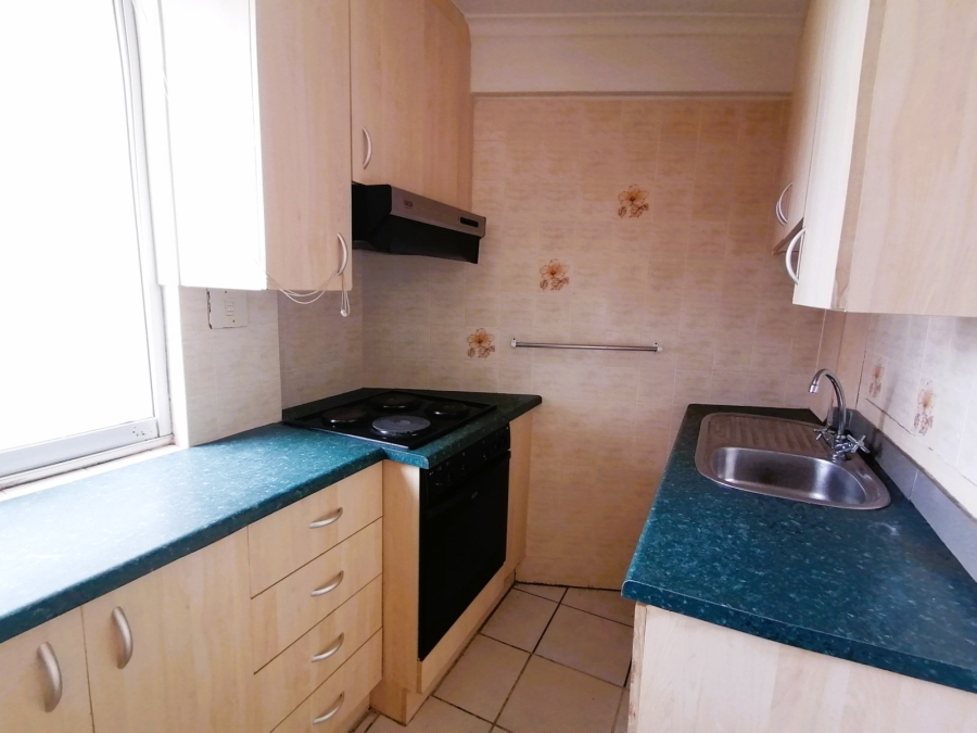 To Let 1 Bedroom Property for Rent in Summerstrand Eastern Cape